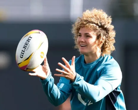 The Weight is a Gift – England Must Excel In Crucial Moments Facing Les Bleues