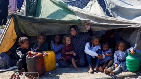 Dire Conditions within the Gaza Strip as Military Forces Advance