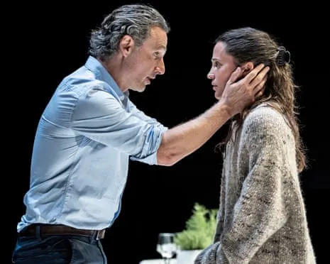 The Lady from the Sea Analysis – Andrew Lincoln Star in a Stunning Modern Take