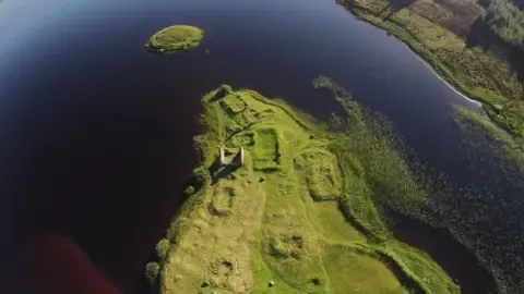 Forgotten Regal Castle Discovered on Hebridean Island