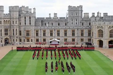 Visual Highlights: President Trump and the First Lady Meet British Monarchy
